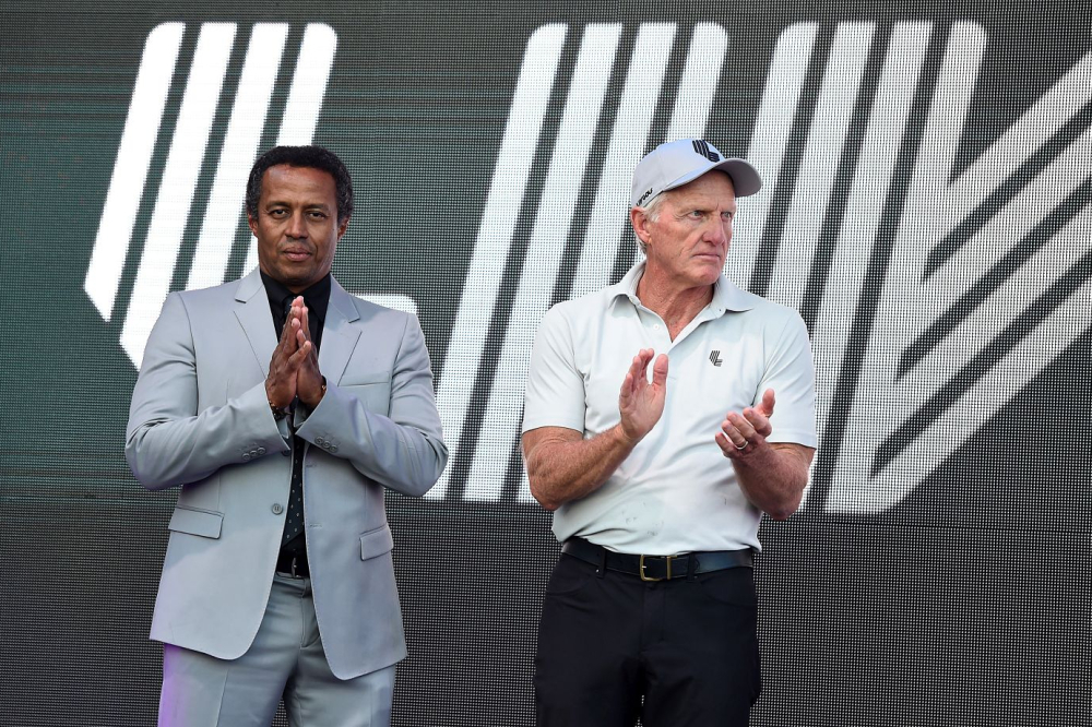 Majed Al Sorour a Greg Norman z LIV Golf (Foto: GettyImages) Majed Al Sorour a Greg Norman z LIV Golf (Foto: GettyImages)
