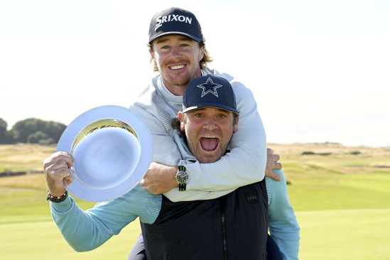 Američan Sean Crocker (nahoře) se svým kedíkem Stevem Pettitem po vítězství na Hero Open (foto: GettyImages)