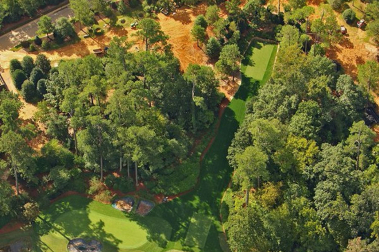 Nové odpaliště 13. jamky Augusta National (Foto: Eureka Earth).