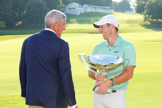 Rory McIlroy a Jay Monahan (Foto: getty Images)