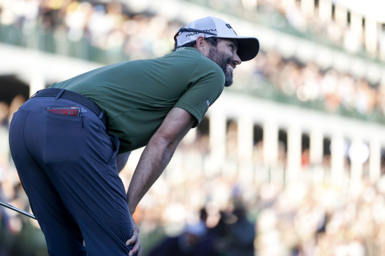 Adam Hadwin málem trefil na 16. jamce TPC Scottsdale eso (foto: GettyImages)