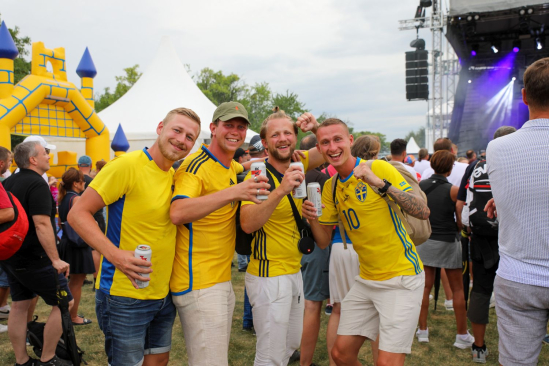 Magnus, Emil, Christian a Oliver, čtveřice fanoušků ze Švédska na Czech Masters (Foto: Annie Krčmářová).