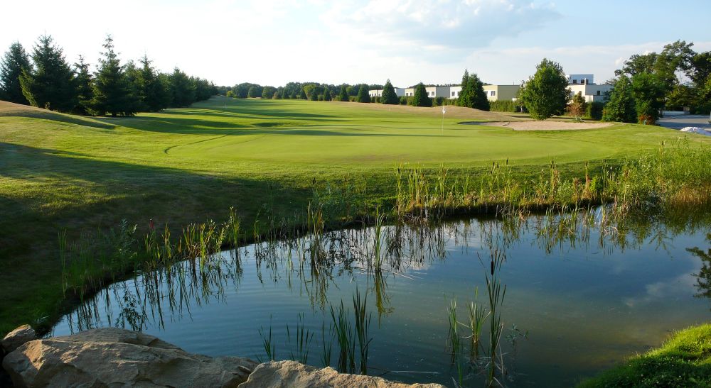 15. jamka hřiště v Mladé Boleslavi (foto: Golf Mladá Boleslav).