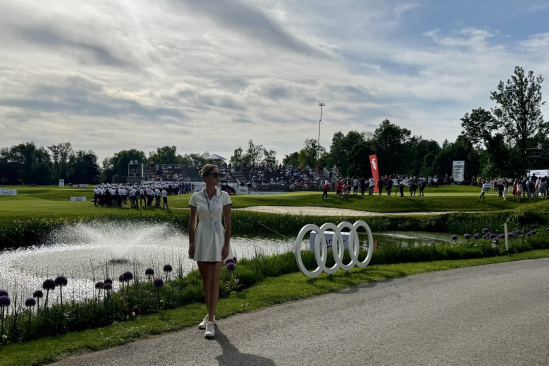 U závěrečného greenu Austrian Alpine Open, které právě vrcholilo (foto: Niki Tichotová)