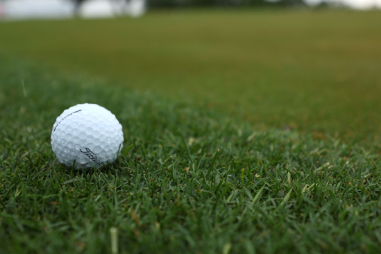 Kde a jak si v Česku zahrajete golf za rozumné ceny?