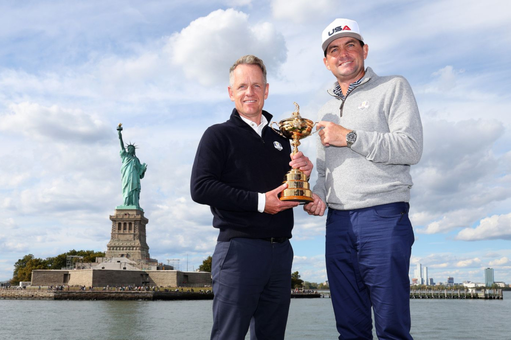 Luke Donald (vlevo) a Keegan Bradle (foto: GettyImages). Luke Donald (vlevo) a Keegan Bradle (foto: GettyImages).