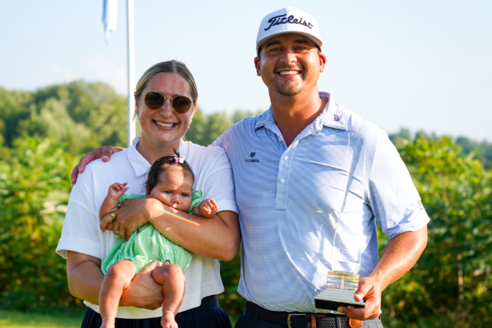 Brett White s rodinou (Foto: PGA Tour Americas) Brett White s rodinou (Foto: PGA Tour Americas)