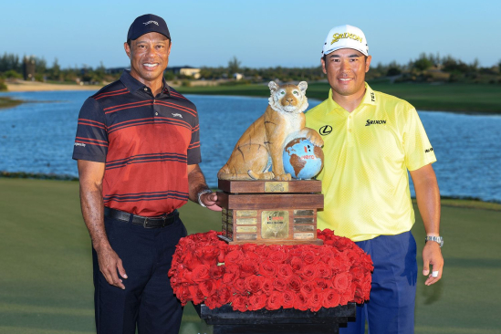 Tiger Woods a Hideki Matsuyama (foto: GettyImages)