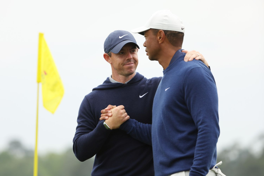 Rory McIlroy a Tiger Woods (foto: GettyImages).