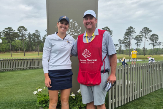 Veronika Kedroňová a její kedík a univerzitní kouč Casey VanDamme (foto: Zuzana Kedroňová).