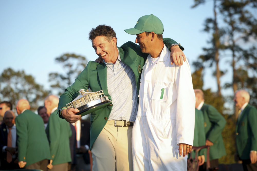 Rory McIlroy a jeho caddie Harry Diamond (Foto: Getty Images)