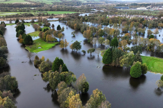 Zaplavený Dumbarton Golf Club (foto: Facebook/The Herald)