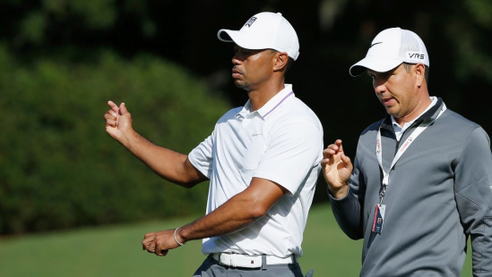 Tiger Woods a Chris Como