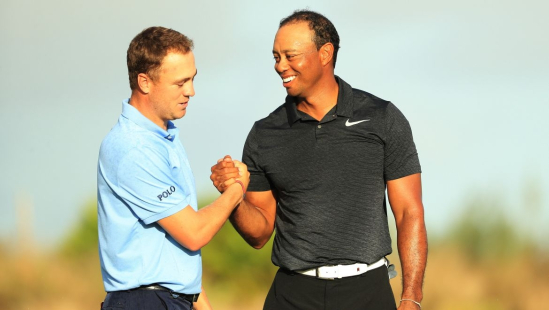 Tiger Woods a Justin Thomas