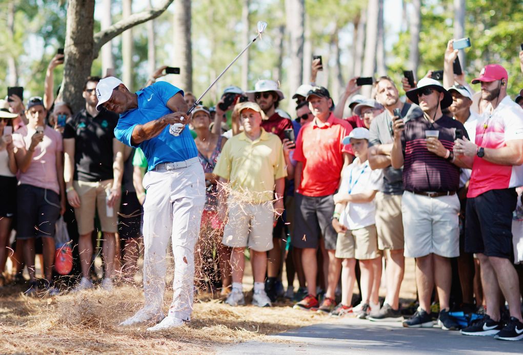 Tiger Woods během 1. kola The Players 2018.