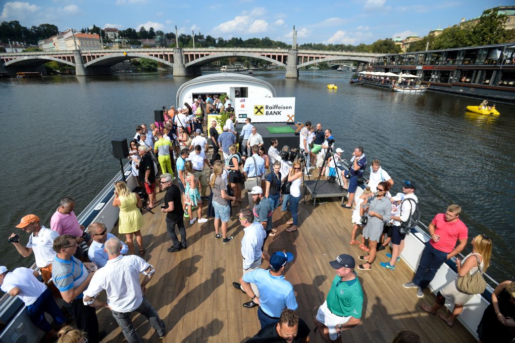 Raiffeisenbank exhibice na Vltavě 2018