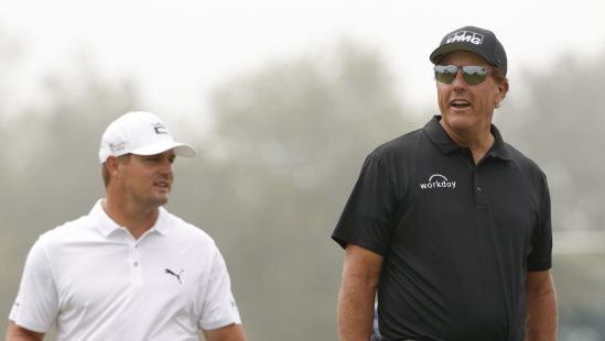 Phil Mickelson a Bryson DeChambeau