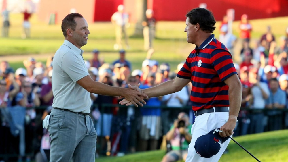 Sergio Garcia a Phil Mickelson